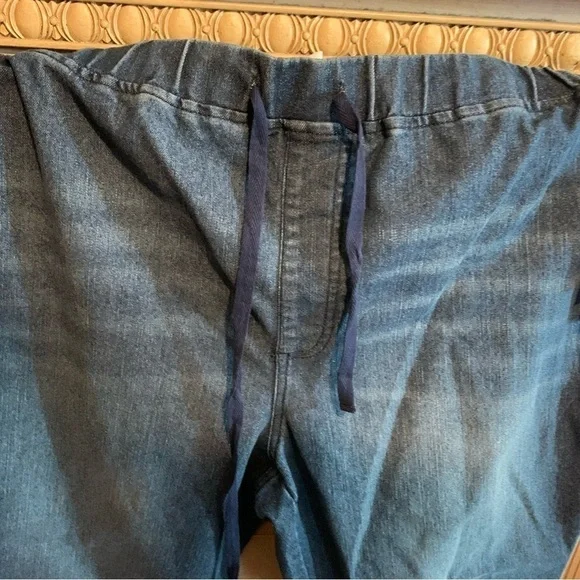 NWT Macys junior plus 1x high rise jogger jeans - Picture 5 of 7